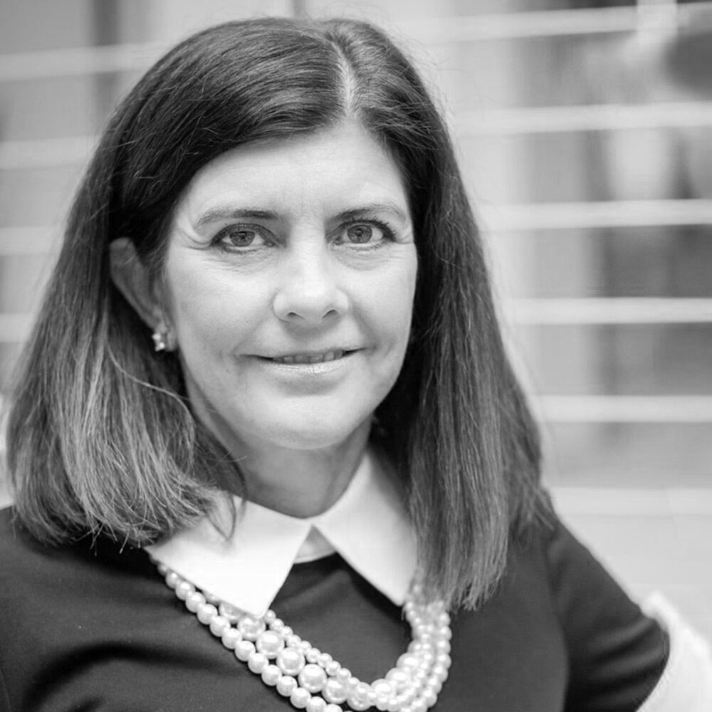 Crystal maggelet bw